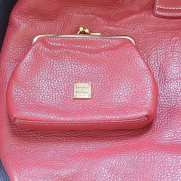 Dooney & Bourke shoulder bag and coin purse - Picture 7 of 7